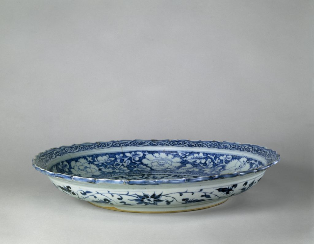 图片[1]-Jingdezhen kiln blue and white phoenix and unicorn plate-China Archive